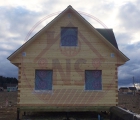 Фото сруба и крыши дома из бруса